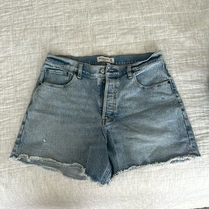 Women’s high waisted denim cutoffs size 10